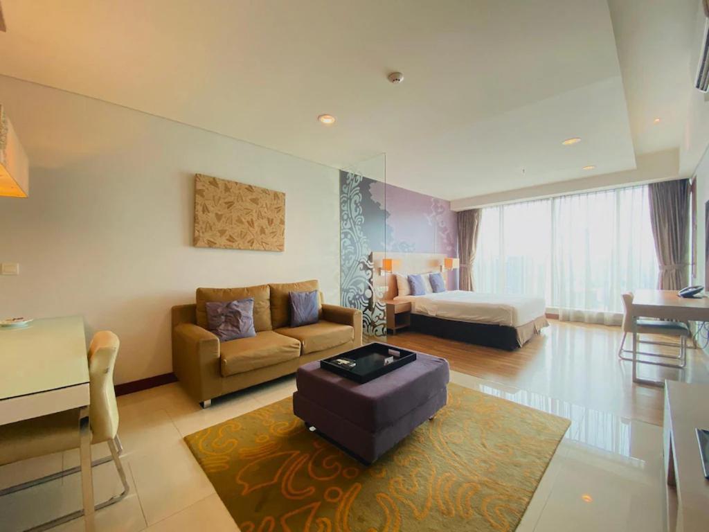The H Tower Rasuna Suites Kuningan Jakarta By Villaloka Exterior foto